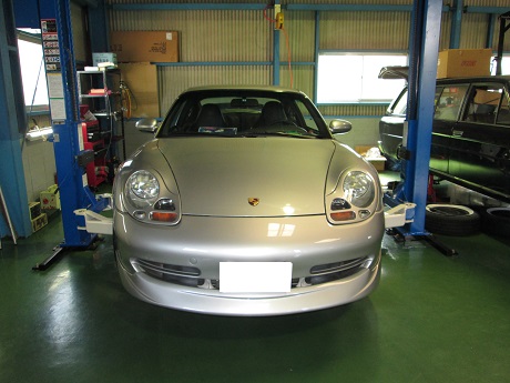 オーバーヒート修理で入庫のポルシェ９９６　カレラの入庫です。...